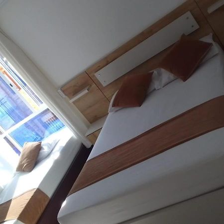 Hotel Gutier 里奥内格罗 外观 照片